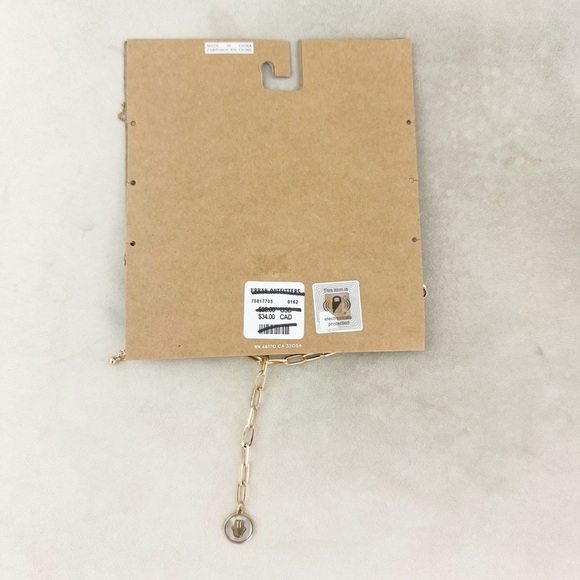 NWT Urban Outfitters Gold Evil Eye Layered Chain Necklace - Picture 2 of 4